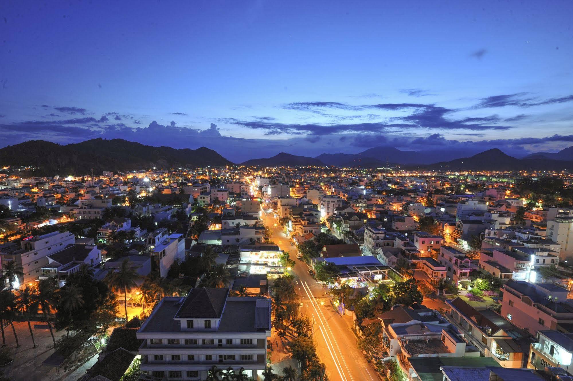 Seasing Boutique Hotel Nha Trang Bagian luar foto